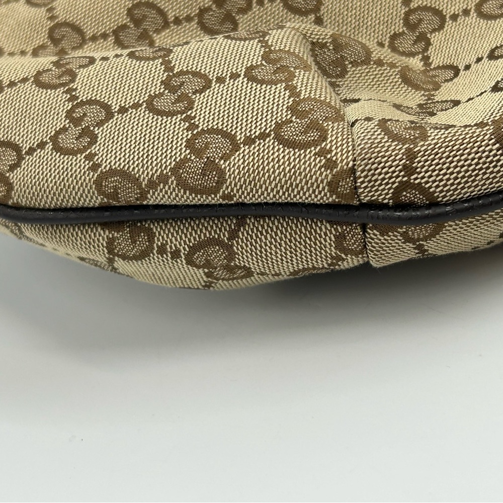 (SOLD) Gucci Brown Monogram Canvas Hobo Messenger Cross-Body Bag - Picture 7 of 16